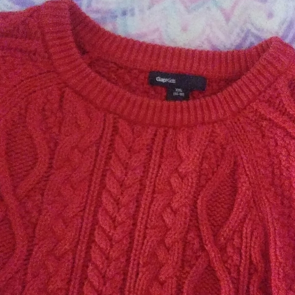 Red sweater - Picture 2 of 2